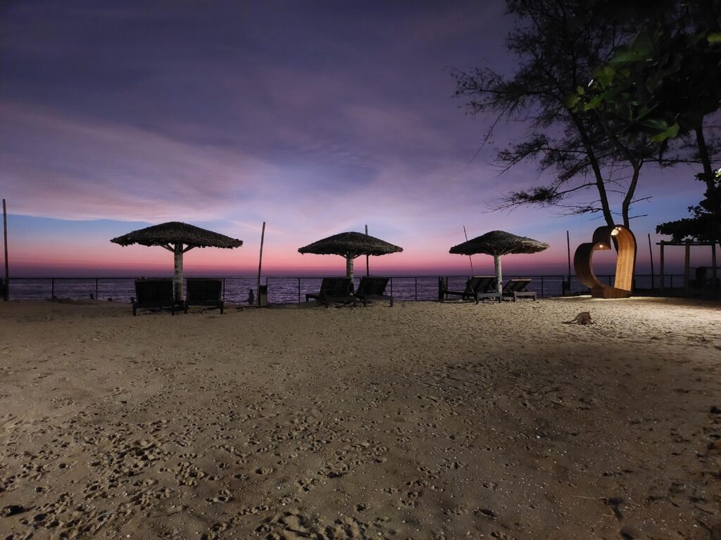 Cherai Natural Beach Resort in Kochi offering sea-view rooms near beautiful Cherai Beach