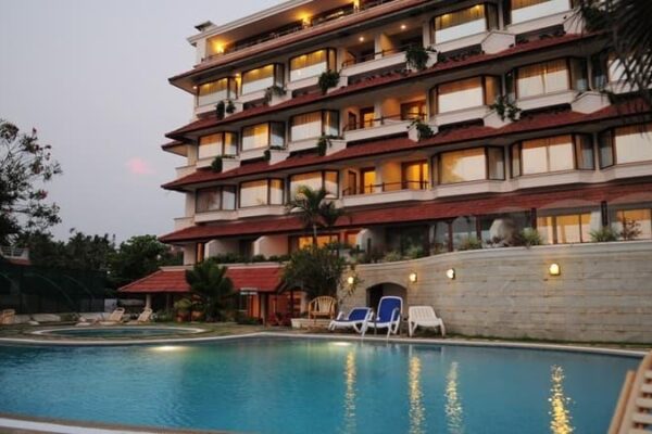 Hindustan Beach Retreat Varkala, beachfront resort Varkala, sea view resort Varkala, Papanasam Beach resort, Varkala beach accommodation, family resort Varkala, Kerala beach resort