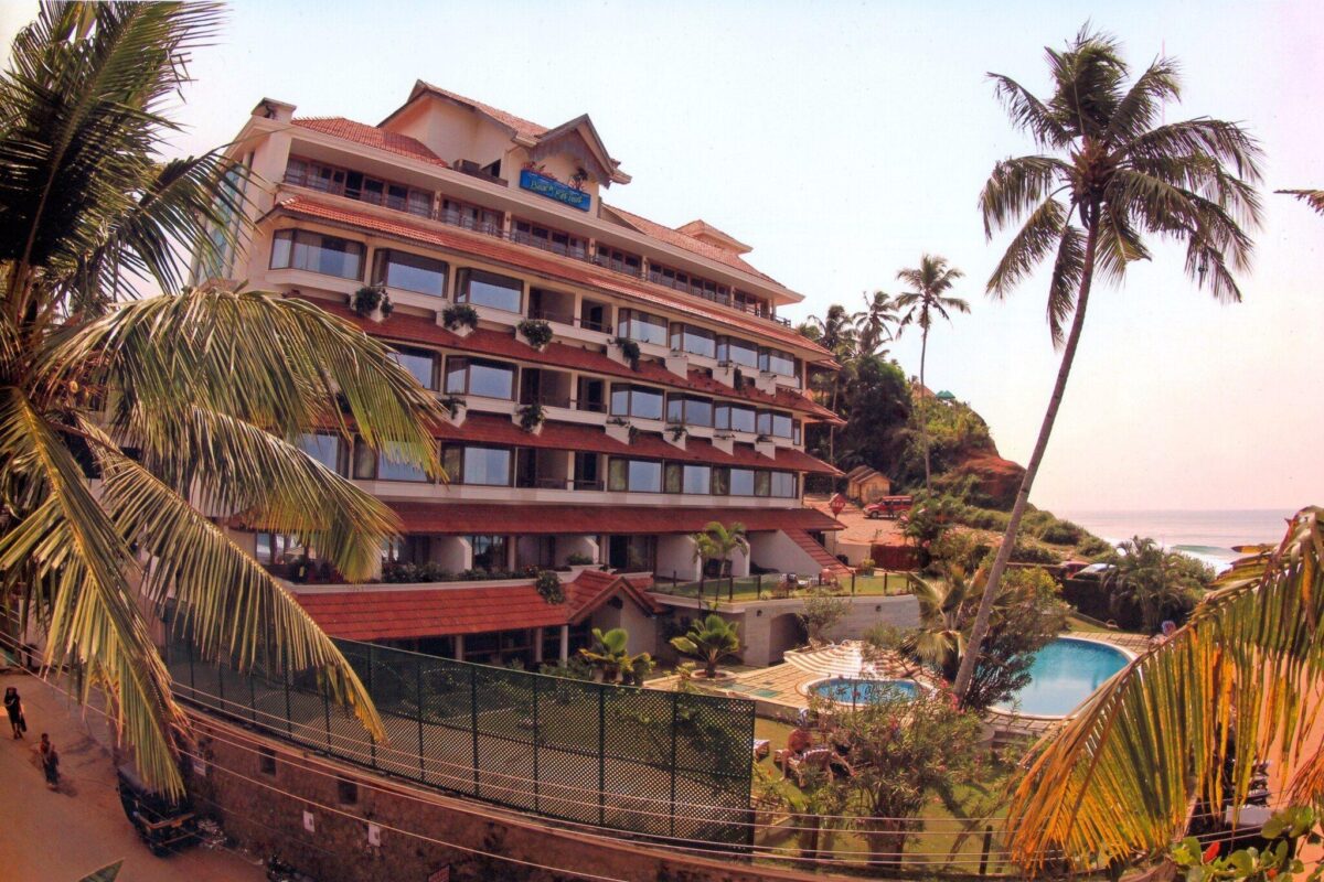 Hindustan Beach Retreat Varkala, beachfront resort Varkala, sea view resort Varkala, Papanasam Beach resort, Varkala beach accommodation, family resort Varkala, Kerala beach resort