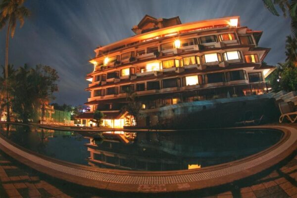 Hindustan Beach Retreat Varkala, beachfront resort Varkala, sea view resort Varkala, Papanasam Beach resort, Varkala beach accommodation, family resort Varkala, Kerala beach resort